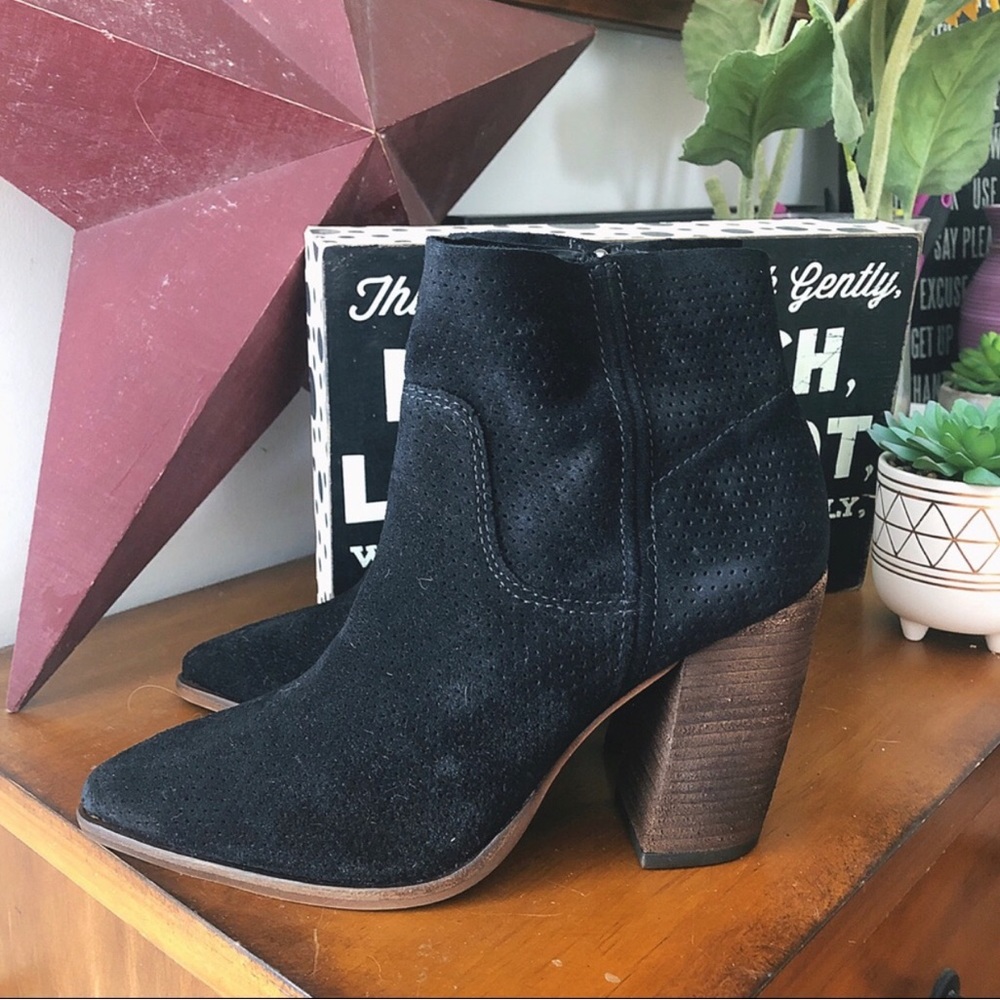 Cava Booties - Picture 3 of 6